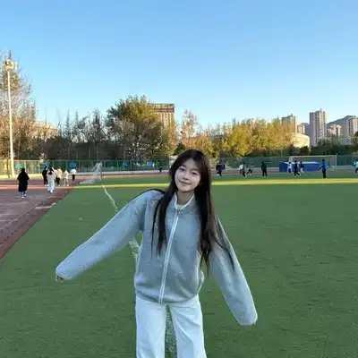 方美伟